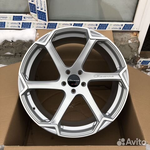 Диски Giovanna Dalar X R22 на Ford Explorer