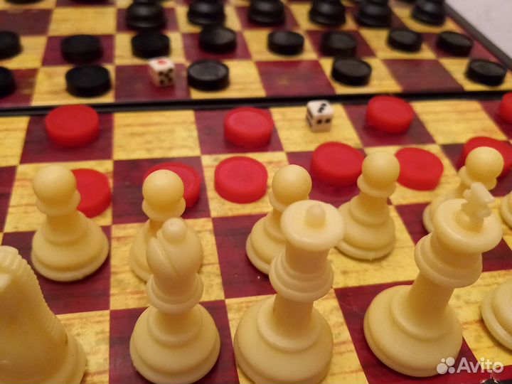 Шахматы и шашки и камни магнитные