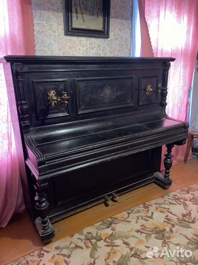 Старинное пианино