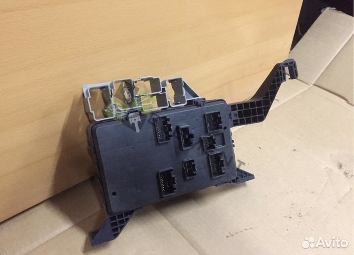 Блок предохранителей Ford Mondeo 3