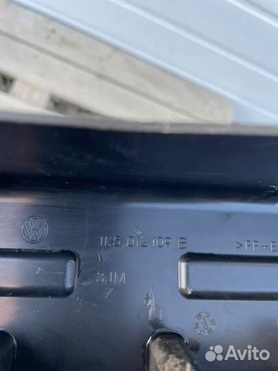 Ящик для инструментов Volkswagen Jetta 5 1.9TDI