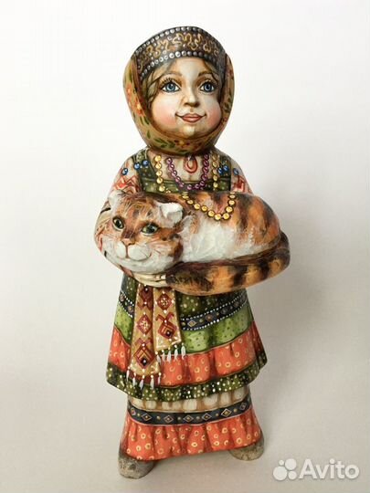 Фигурка деревянная ручная работа девочка С котом