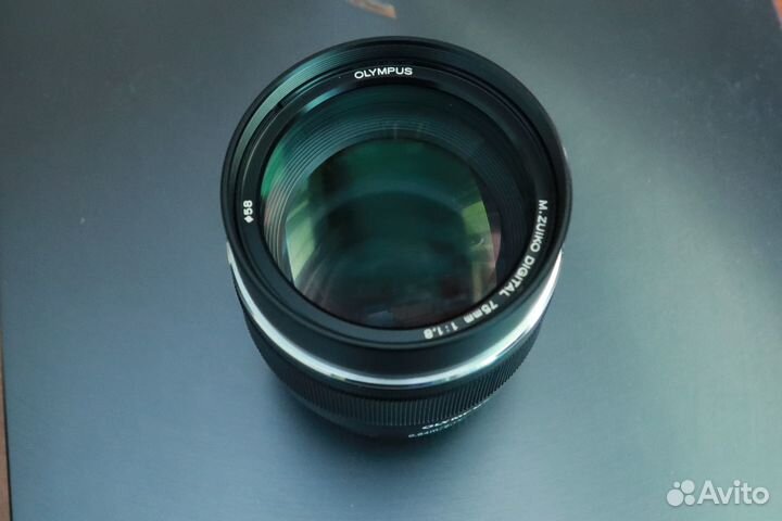 Объектив Olympus M.Zuiko Digital ED 75mm, f/1.8