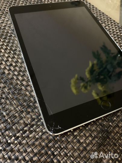 Планшет apple iPad mini 3