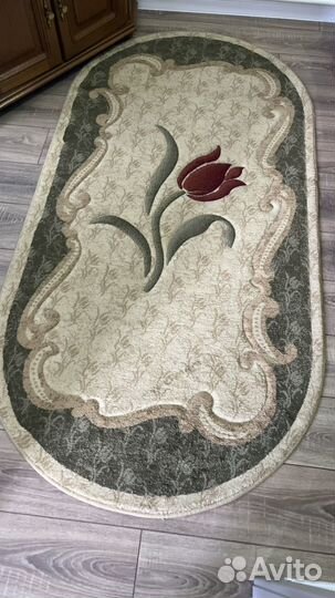 Ковер 1 на 2м. В отличном состоянии