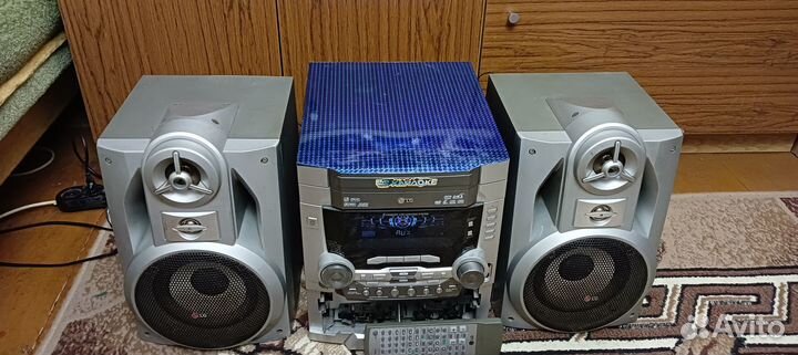 Музык центр LG LM-K3340X караоке