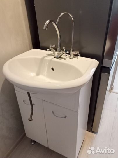 Раковина с тумбой бу