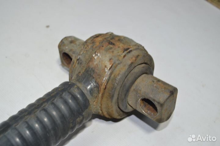 Реактивная тяга ведущего моста MAN TGX 18.440 (01