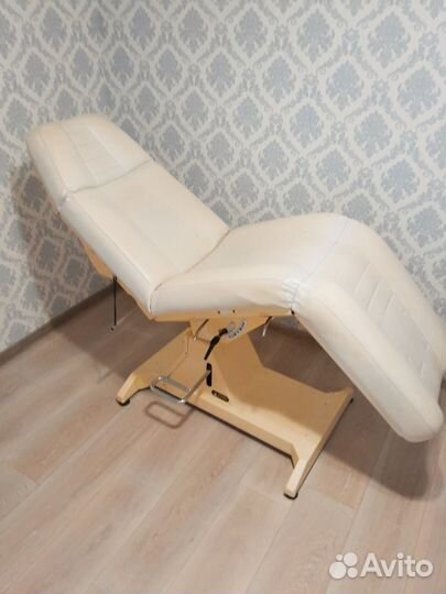 Педикюрное кресло на гидравлике