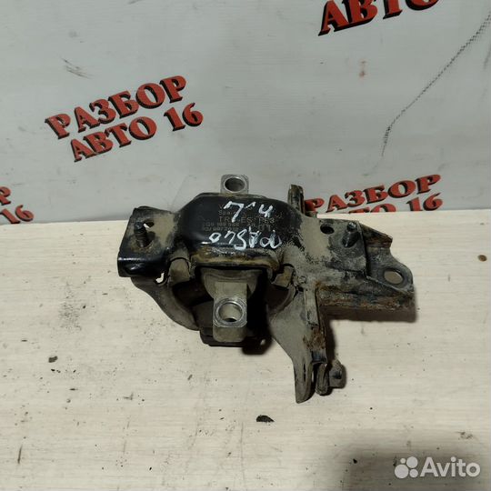 Передняя левая подушка кпп Skoda Fabia 2