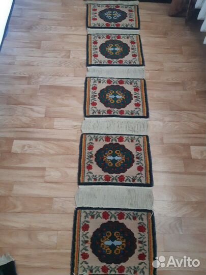 Дорожки и подушки для стульев из шерсти