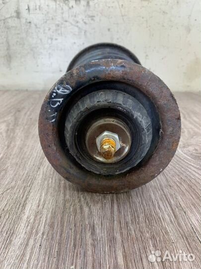 Стойка подвески передняя левая Opel Omega B X20XEV