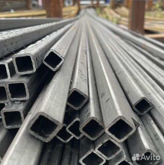 Труба профильная прямоугольная 40х20х2