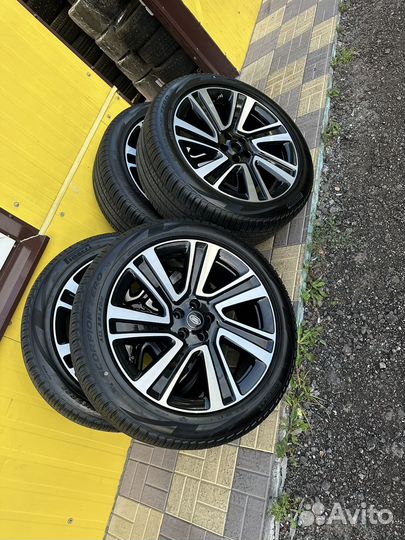 Комплект колеса R22 оригинал Land Rover Rang V new