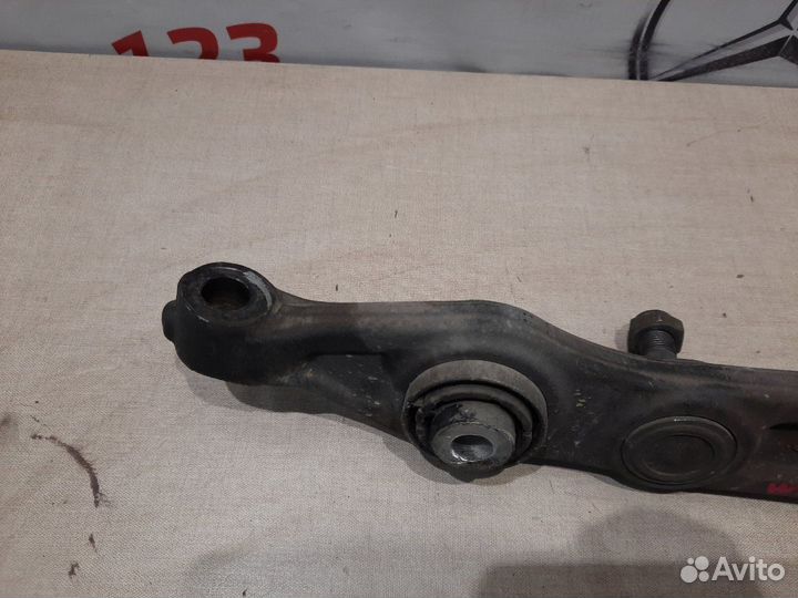 Рычаг передний левый Mercedes E350 W211 272.964