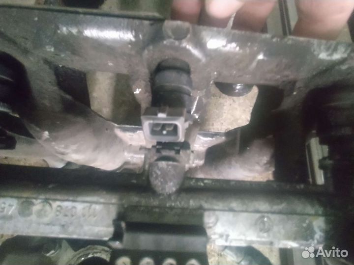 Рампа с Форсунками Мерседес 124 М111