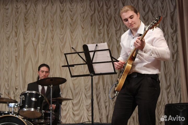 Уроки игры на гитаре