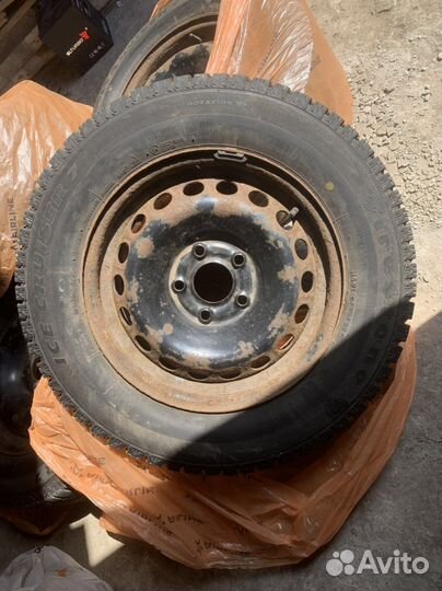 Firestone Ice Cruiser 7 205/65 R15 94T