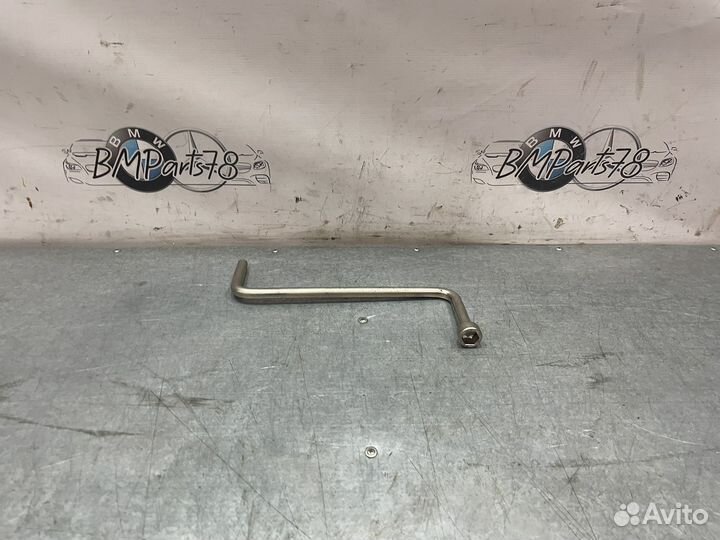 Ключ баллонный BMW X3 E83 LCI