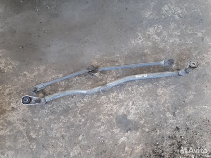 Трапеция стеклоочистителя Audi A4 B7