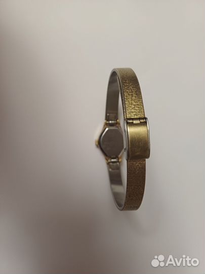 Часы женские Lorus-Seiko V 236-0050