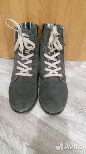 Ботинки женские р.38
