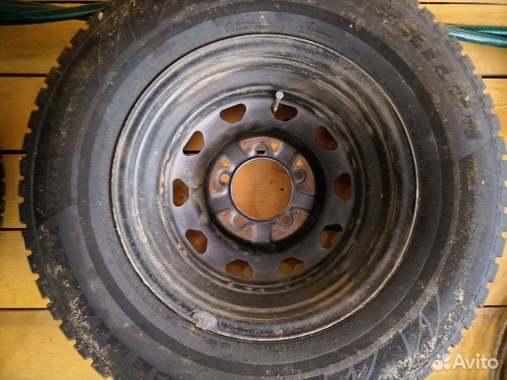 Резина зимняя УАЗ патриот. Шипы. С дисками