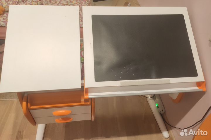 Растущий стол (парта)