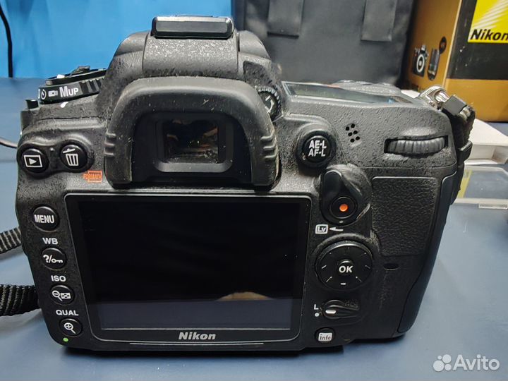 Продам фотоаппарат Nikon D7000