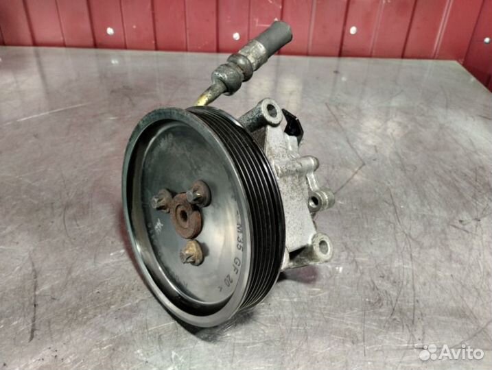 Насос гидроусилителя руля Mercedes C-Class W203