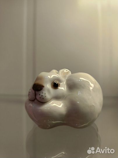 Фарфоровая статуэтка 