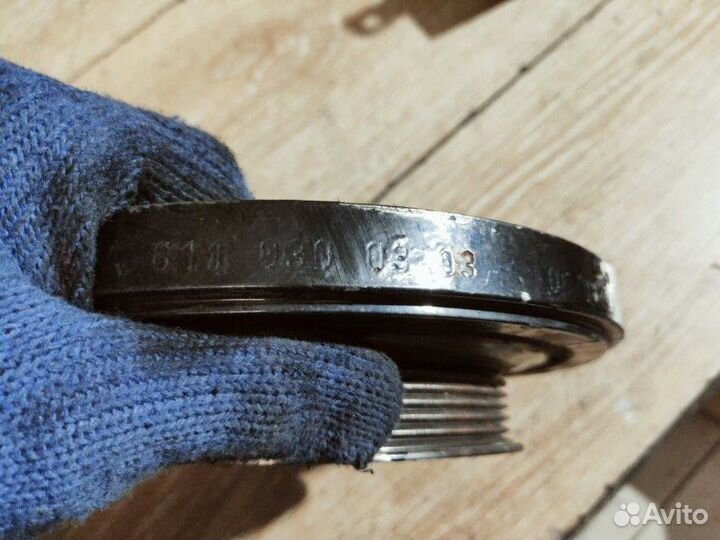 Шкив коленвала A6110300303 Mercedes-Benz C-Class