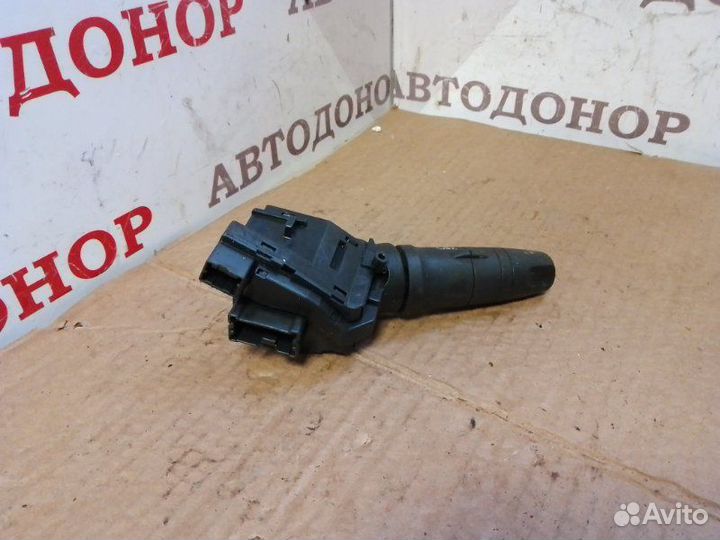 Подрулевой переключатель поворотников передний