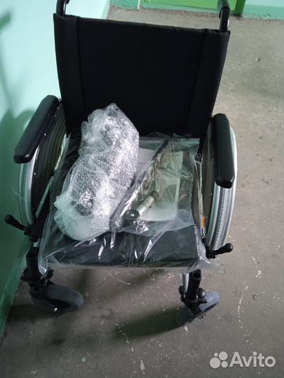 Инвалидная коляска новая