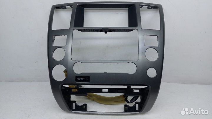 Накладка на панель Nissan Armada 5.6 2010