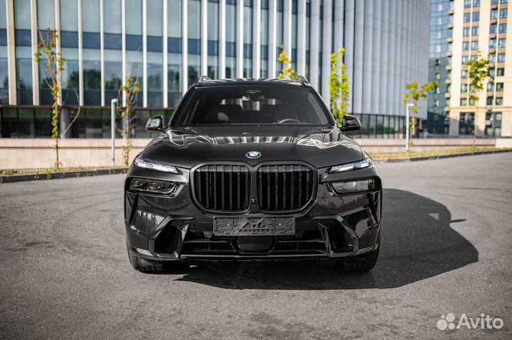 BMW X7 3.0 AT, 2023, 4 500 км