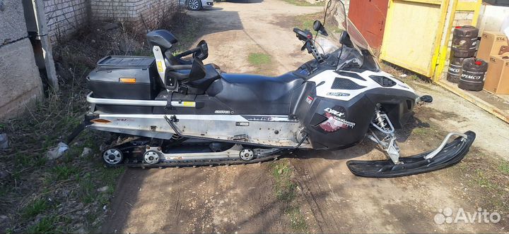 Снегоход BRP Lynx Xtrim Commander