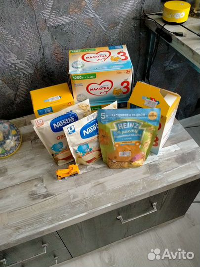 Смесь малютка 3 + каши молочные