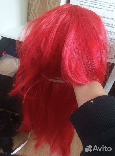 Парик красный
