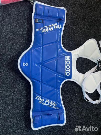 Боксерские перчатки 12 oz новые