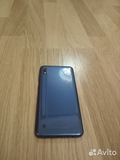 Samsung Galaxy A10, 4/32 ГБ