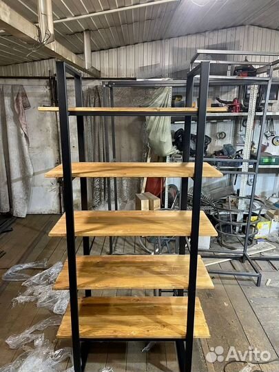 Стеллаж в стиле лофт для офиса