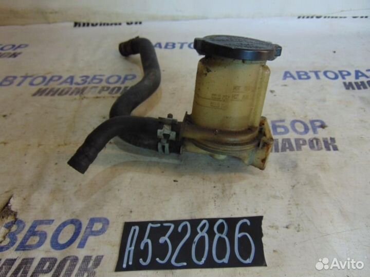 Бачок гидроусилителя для Toyota Corolla Fielder 1