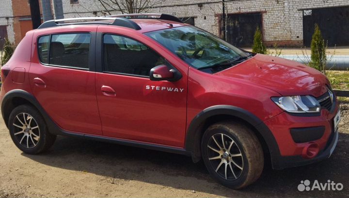 Renault Sandero Stepway 1.6 МТ, 2015, 110 000 км
