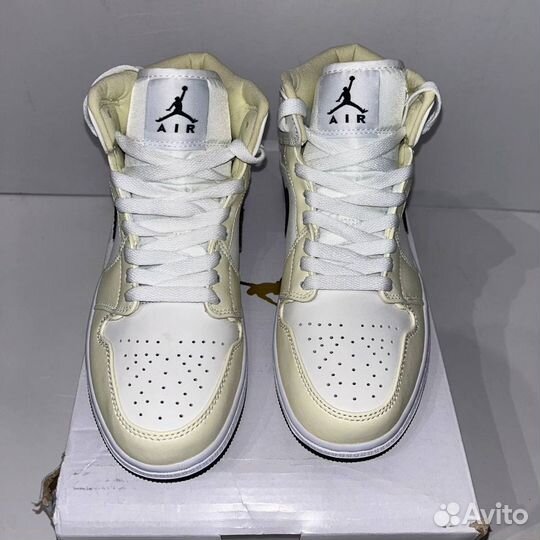 Air Jordan 1 mid - “Coconut Milk”