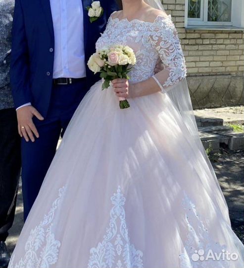 Свадебное платье