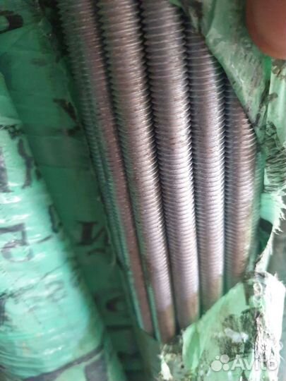 Шпилька М 12 и две пачки электродов