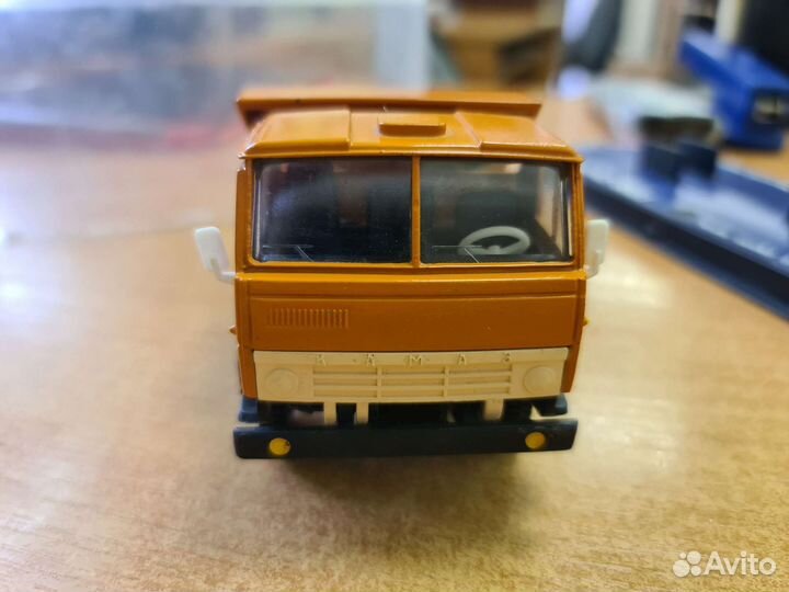 Модель СССР 1:43.Камаз 5511 оранжевый