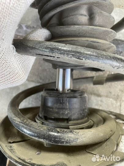 Стойка в сборе Honda Civic X 16-2018-2020