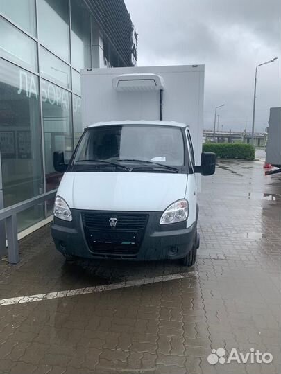 Водитель экспедитор с личным грузовым автомобилем